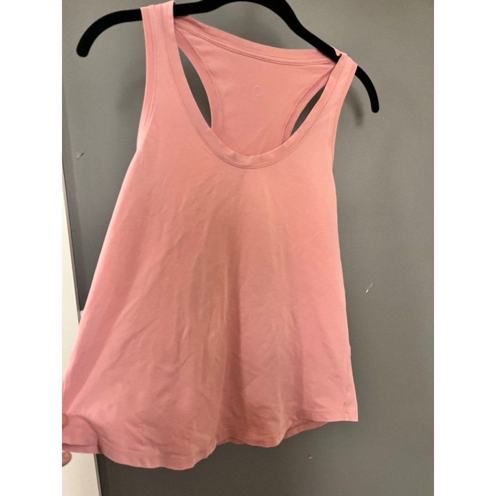 Lululemon size 8 blush pink razorback tank top